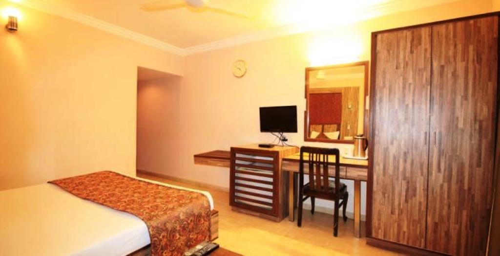 Hotel Eden Ahmedabad Quarto foto